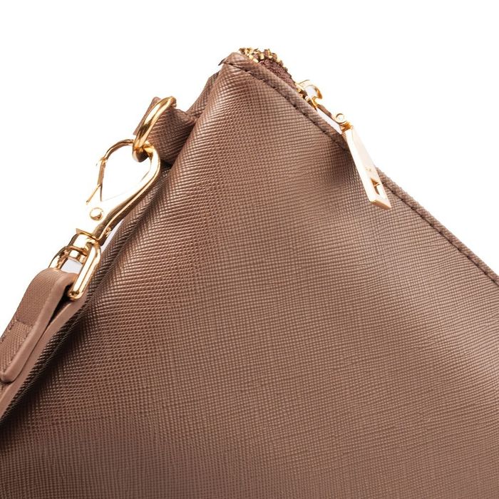 Жіноча сумка-клатч зі шкірозамінника AMELIE GALANTI A991705-camel купити недорого в Ти Купи