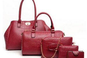 Красивая и стильная сумочка, которая сочетает в себе практичность и комфорт