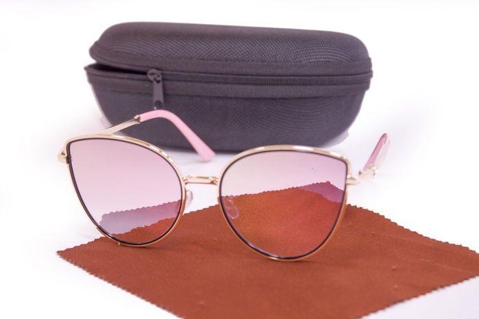 Солнцезащитные женские очки Glasses с футляром f9307-3 купить недорого в Ты Купи