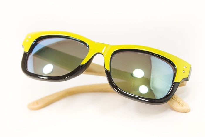 Сонцезахисні окуляри унісекс Wayfarer з дерев'яними дужками купити недорого в Ти Купи