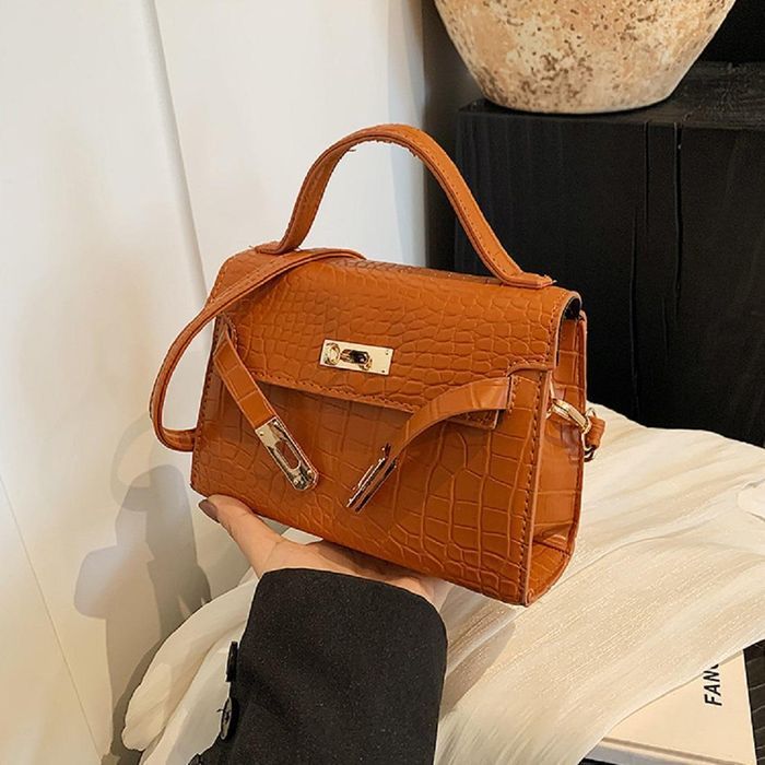 Стильна жіноча класична сумочка з екошкірою Lilly P2-8577C купити недорого в Ти Купи