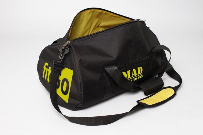 Спортивна сумка-тубус з червоною підкладкою MAD FitGo SFG8001 28 л купити недорого в Ти Купи
