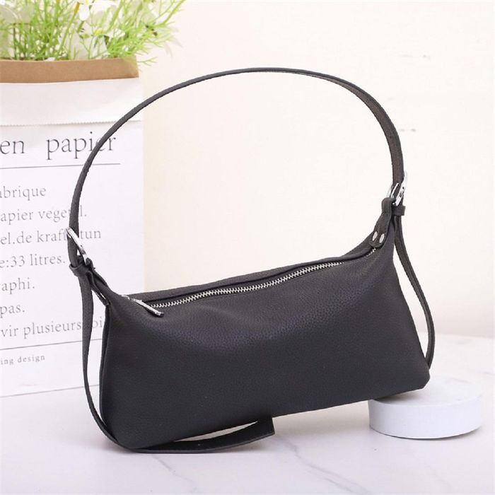 Женская черная маленькая сумка Olivia Leather B24-W-2032A купить недорого в Ты Купи