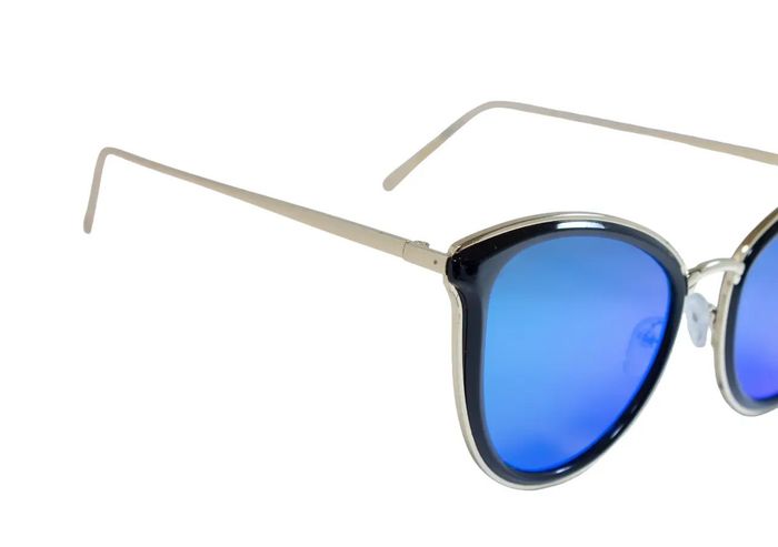 Cолнцезащитные женские очки Cardeo 8396-4 купить недорого в Ты Купи