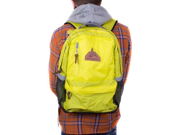 Жовтий жіночий рюкзак з кишенею для ноутбука ONEPOLAR купити недорого в Ти Купи