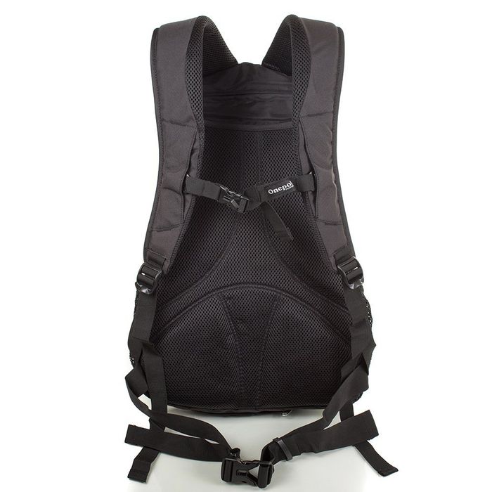 Мужской черный удобный вместительный качественный рюкзак ONEPOLAR купить недорого в Ты Купи