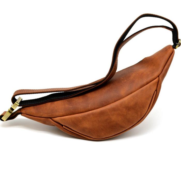 Кожаная коричневая сумка на пояс Tarwa rb-3035-3md купить недорого в Ты Купи