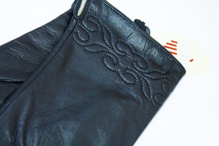 Зимние черные теплые женские перчатки из натуральной кожи M купить недорого в Ты Купи