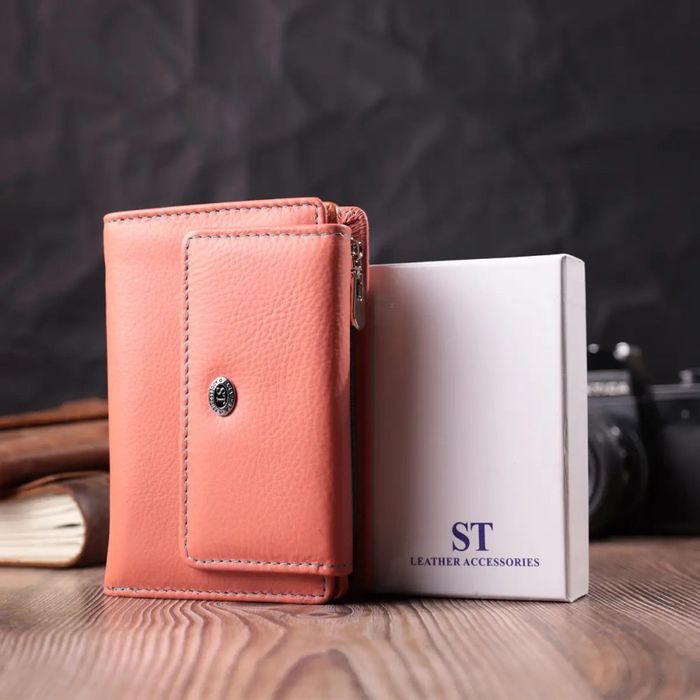 Жіночий комбінований шкіряний гаманець ST Leather 22499 купити недорого в Ти Купи