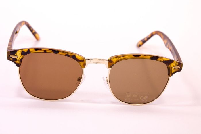 Солнцезащитные очки Glasses с футляром F9904-2 купить недорого в Ты Купи