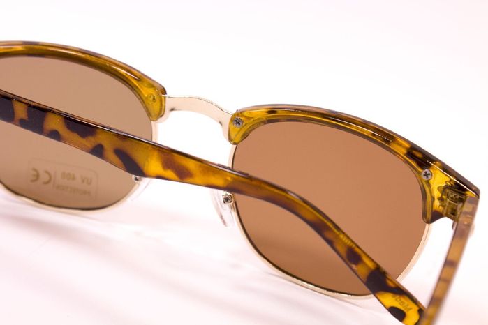 Солнцезащитные очки Glasses с футляром F9904-2 купить недорого в Ты Купи