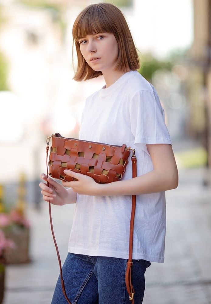 Шкіряна плетена жіноча сумка BlankNote Пазл S світло-коричнева Krast BN-BAG-31-K купити недорого в Ти Купи