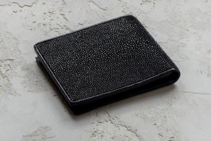 Жіночий чорний гаманець зі шкіри ската Ekzotic Leather stw31 купити недорого в Ти Купи