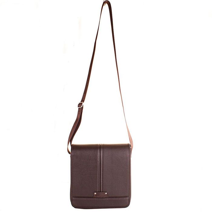 Мужская коричневая вместительная сумка-почтальонка из качественного кожзаменителя BONIS купить недорого в Ты Купи