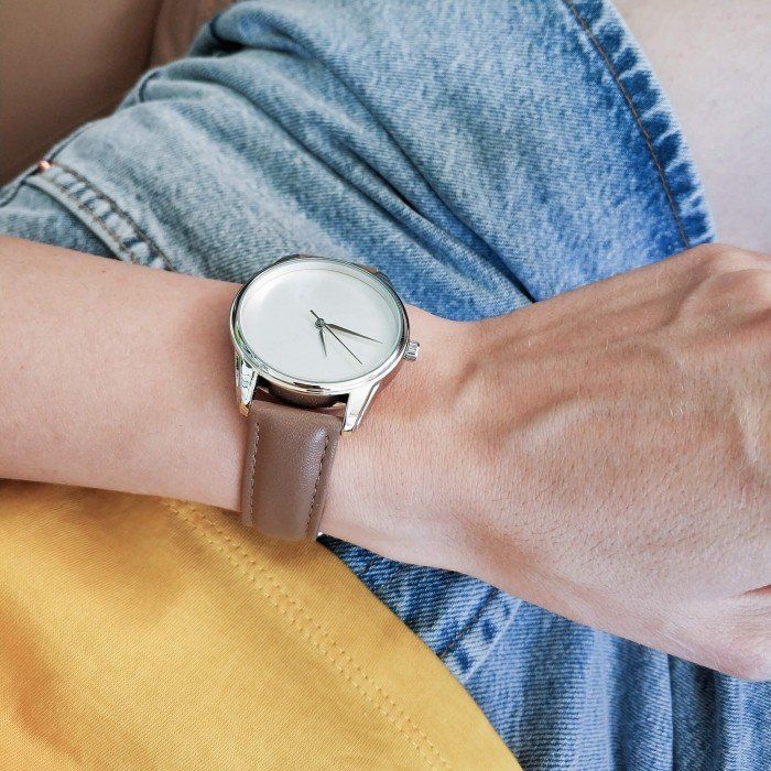 Жіночі наручні годинники ZIZ «Мінімалізм» + додатковий ремінець 4600157 купити недорого в Ти Купи