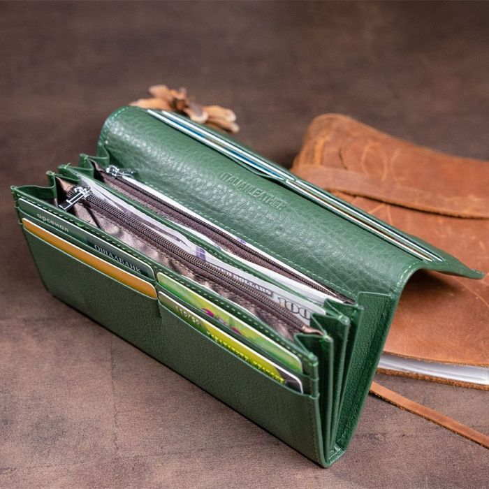 Жіночий шкіряний гаманець ST Leather 19240 Зелений купити недорого в Ти Купи