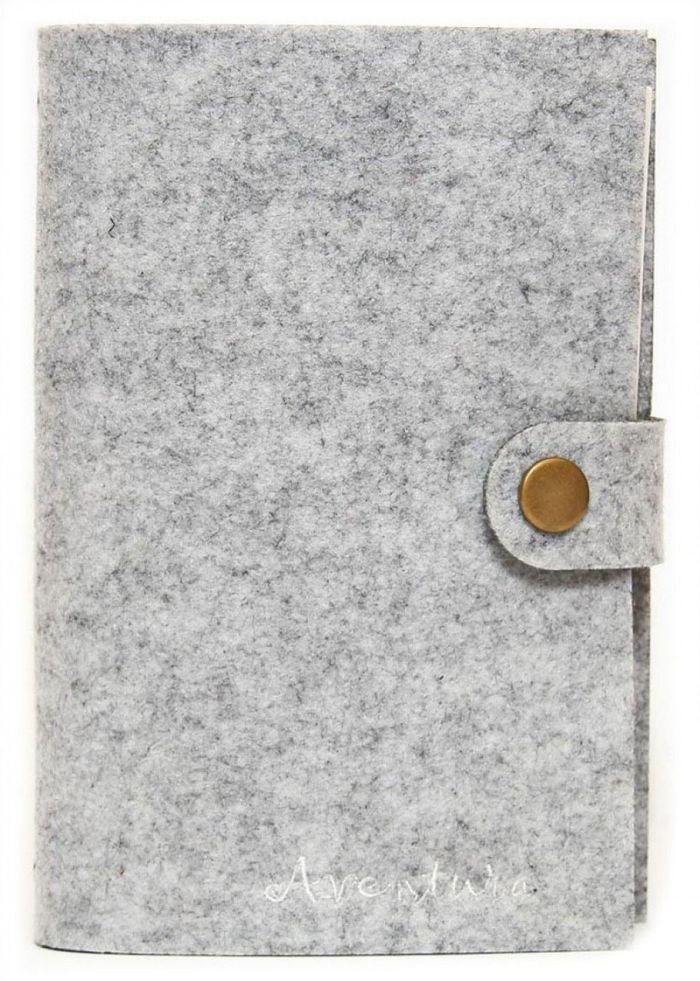 стандартный блок на 160 стр., белая крафт бумага - Блокнот с фетровой обложкой Aventura «Felt - Серый» купить недорого в Ты Купи