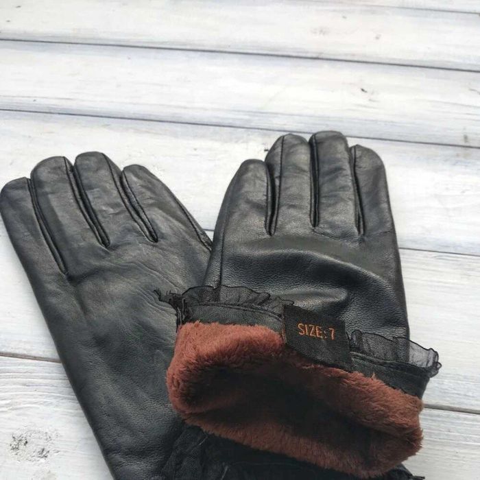 Жіночі шкіряні рукавички чорні Felix 357s2 M купити недорого в Ти Купи