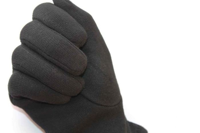 8,5 - Перчатки женские стрейчевые черные на меховом утеплителе купить недорого в Ты Купи