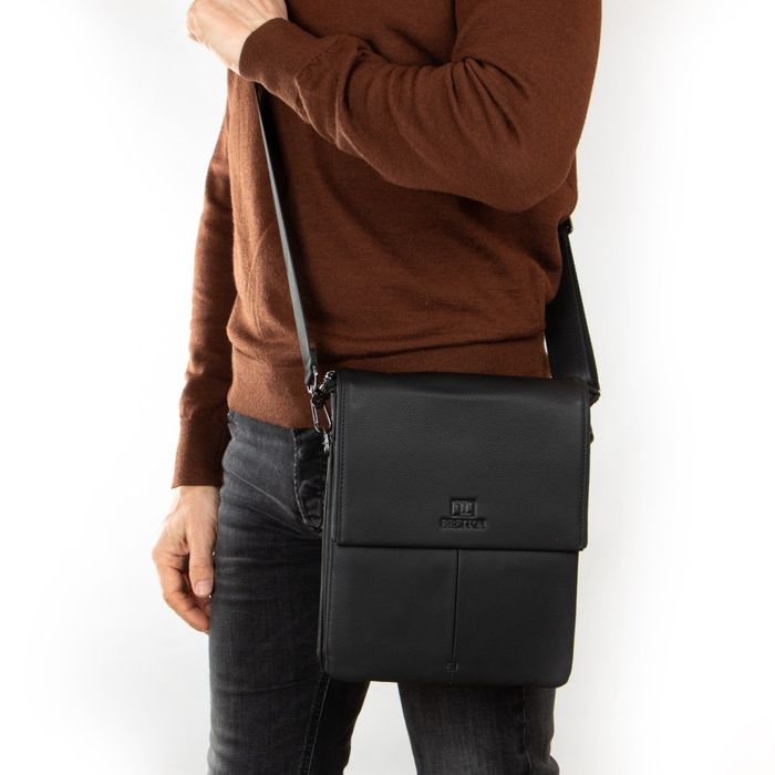 Чоловіча шкіряна сумка через плече BRETTON 2073-3 black купити недорого в Ти Купи