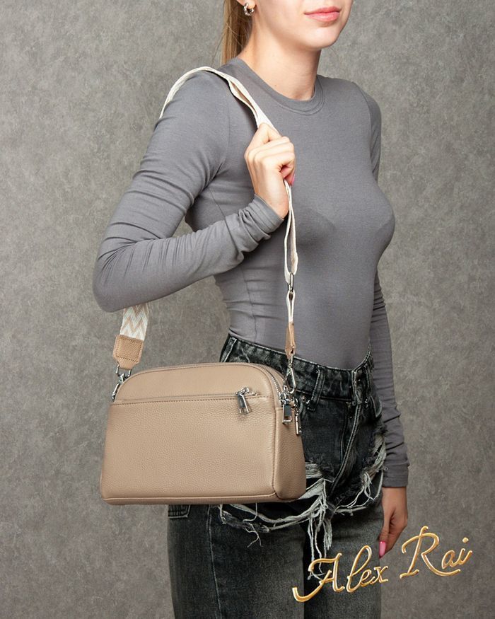 Жіночий молодіжний клатч шкіряний ALEX RAI 99092 beige купити недорого в Ти Купи