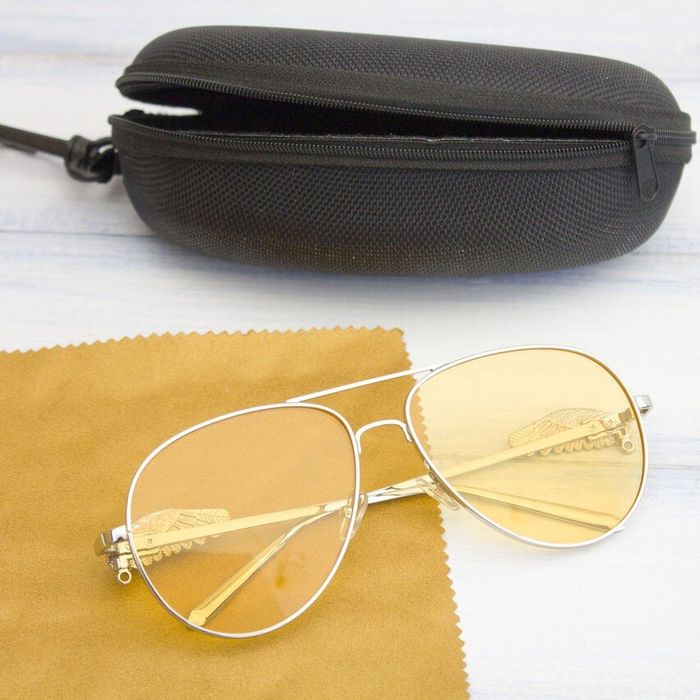 Солнцезащитные очки Glasses с футляром F1172-2 купить недорого в Ты Купи