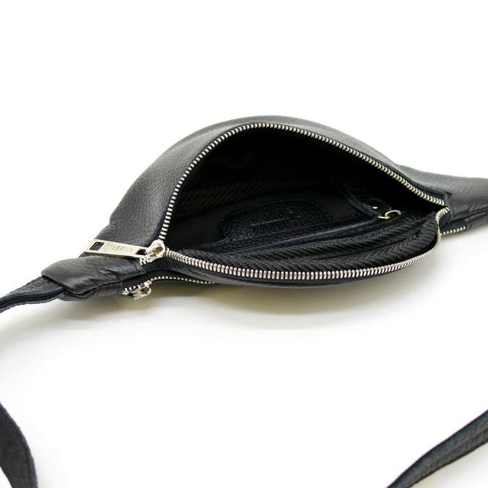 Шкіряна чорна сумка на пояс унісекс TARWA fa-3034-3md купити недорого в Ти Купи