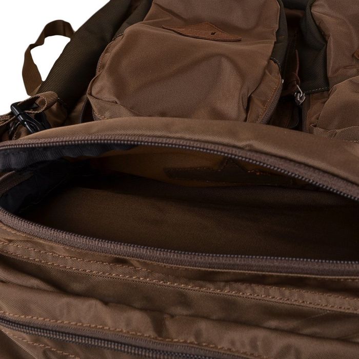 Чоловічий коричневий рюкзак для ноутбука ONEPOLAR купити недорого в Ти Купи