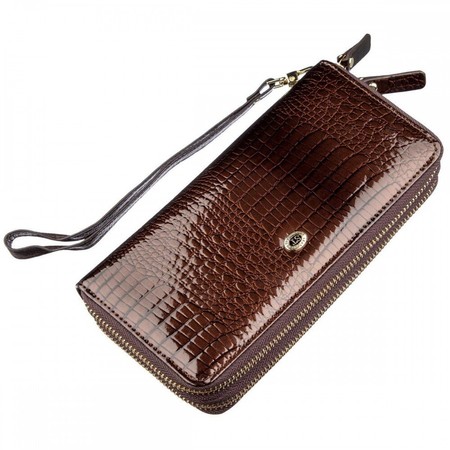 Жіночий коричневий гаманець з натуральної лакової шкіри ST Leather 18908 Коричневий купити недорого в Ти Купи