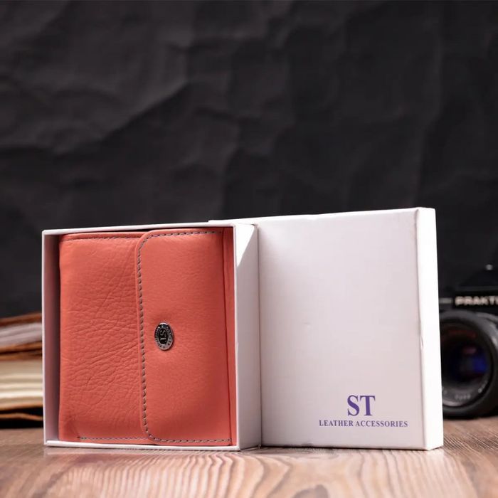 Женский кожаный кошелек ST Leather 19498 купить недорого в Ты Купи