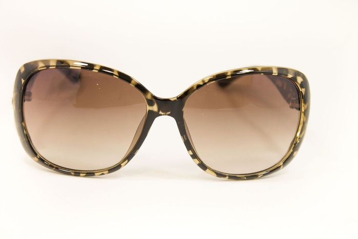Сонцезахисні жіночі зручні окуляри купити недорого в Ти Купи