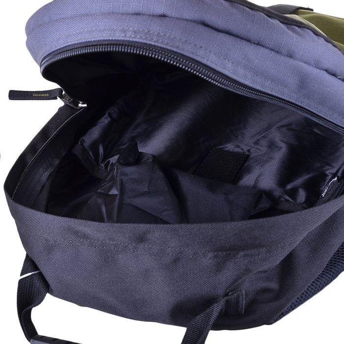 Зелений чоловічий рюкзак для ноутбука ONEPOLAR купити недорого в Ти Купи