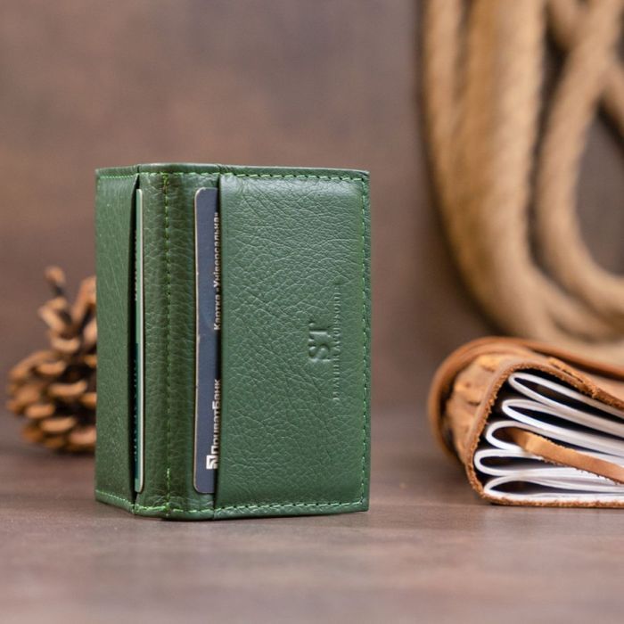 Визитница из натуральной кожи ST Leather 19215 Зеленая купить недорого в Ты Купи