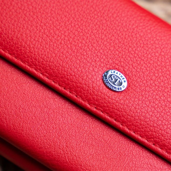 Жіночий шкіряний гаманець ST Leather 19366 Червоний купити недорого в Ти Купи