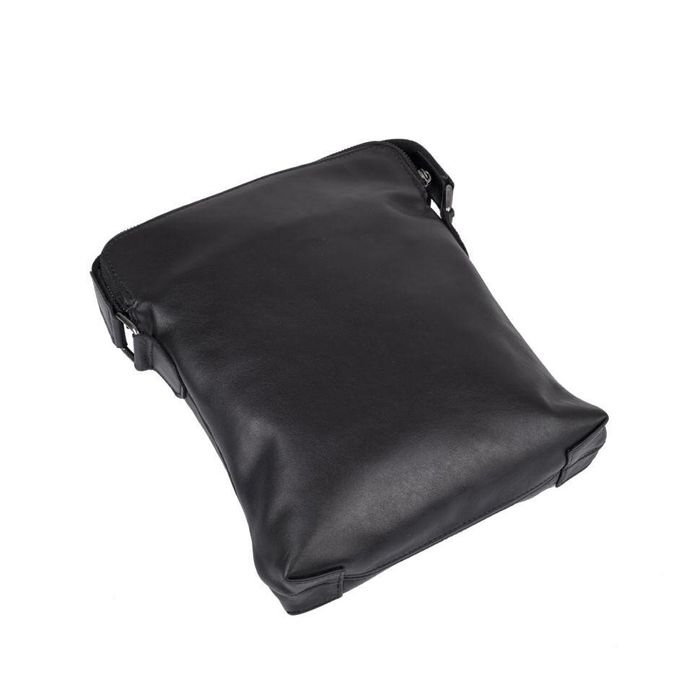 Чоловіча шкіряна чорна сумка TARWA ga-1048-3md купити недорого в Ти Купи