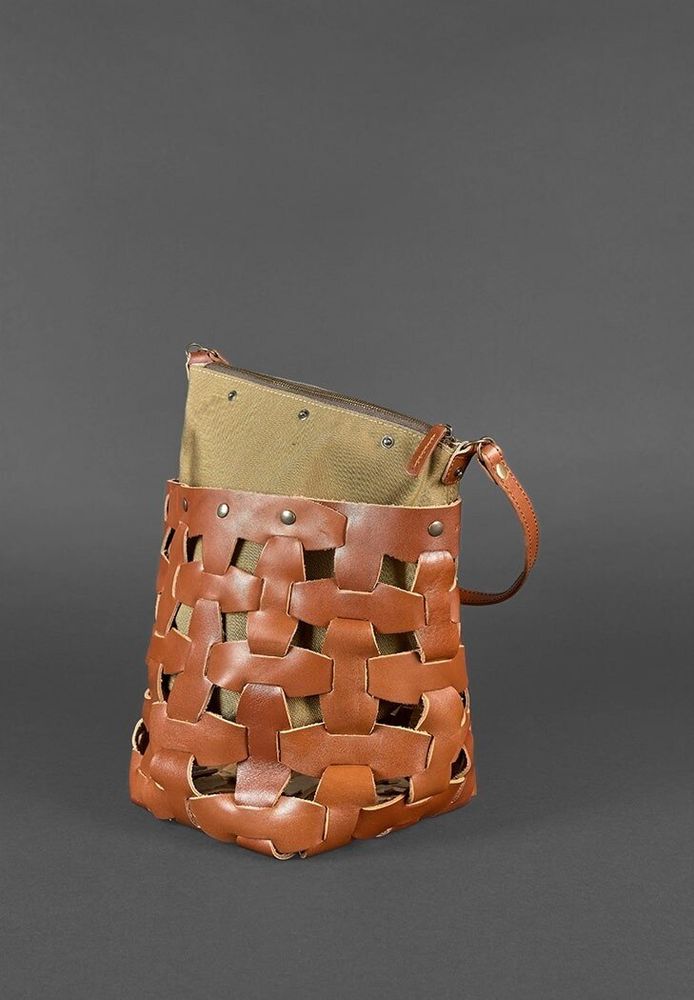 Шкіряна плетена жіноча сумка BlankNote Пазл M світло-коричнева Krast BN-BAG-32-K купити недорого в Ти Купи