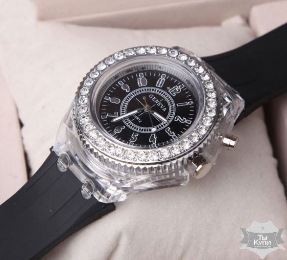 Жіночий годинник Geneva Light (+1351) купити недорого в Ти Купи
