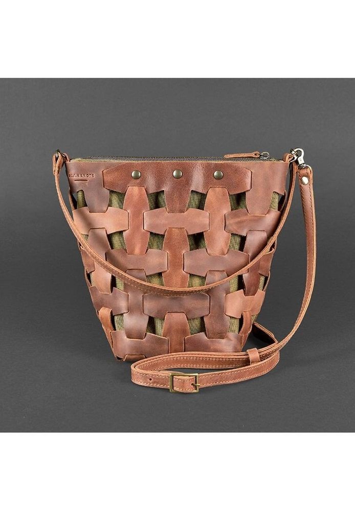 Шкіряна плетена жіноча сумка BlankNote Пазл M світло-коричнева Crazy Horse BN-BAG-32-K-KR купити недорого в Ти Купи
