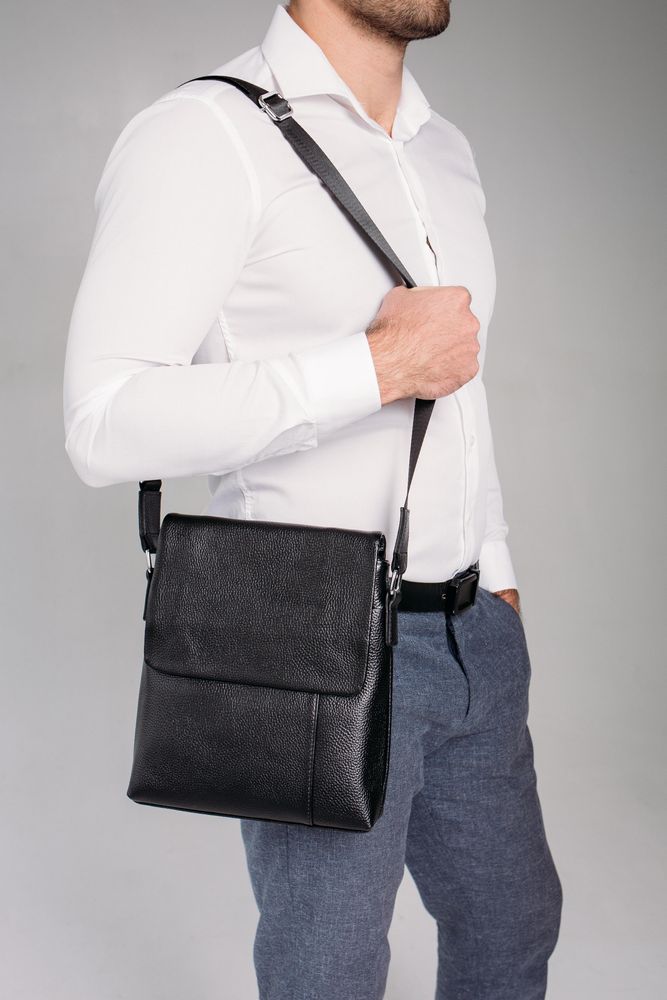 Шкіряна сумка через плече з клапаном Tiding Bag A25F-8878A купити недорого в Ти Купи