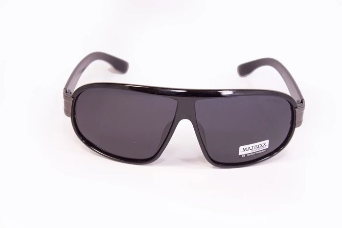 Мужские солнцезащитные очки с футляром Matrix polarized fp9841-1 купить недорого в Ты Купи