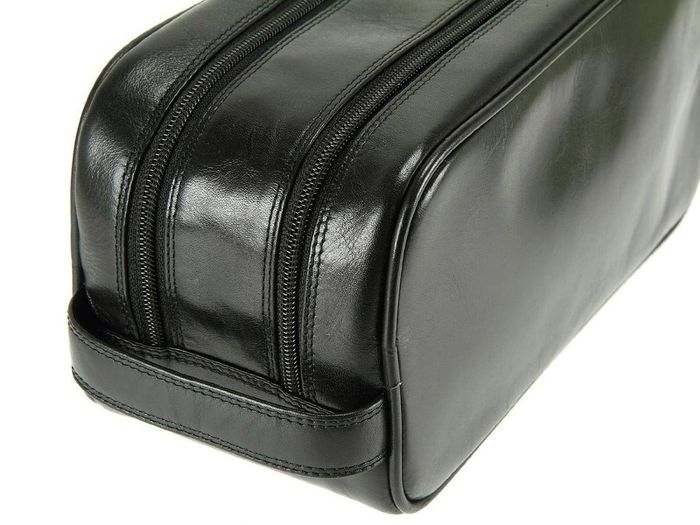 Мужской кожаный несессер Visconti MZ100 Naples (black) купить недорого в Ты Купи