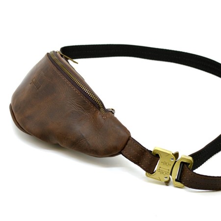 Кожаная коричневая сумка на пояс Tarwa rc-3034-3md купить недорого в Ты Купи