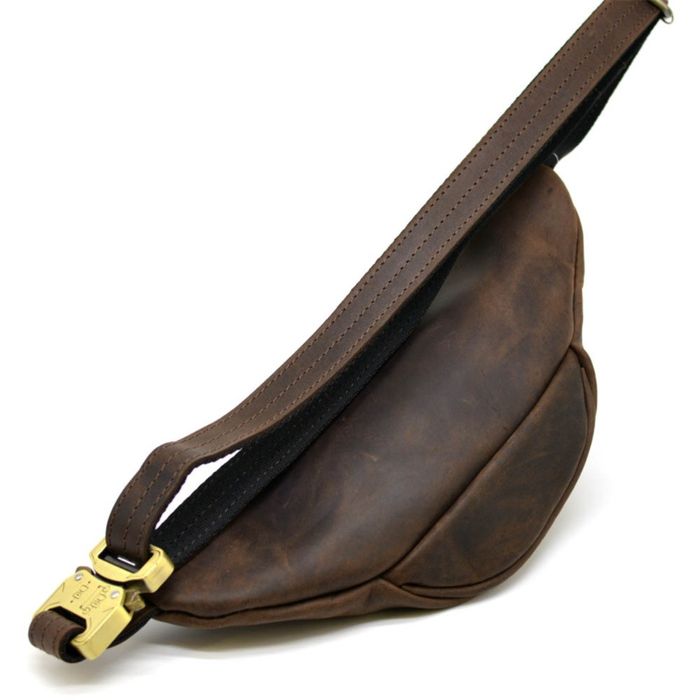 Шкіряна коричнева сумка на поясі Tarwa RC-3034-3MD купити недорого в Ти Купи