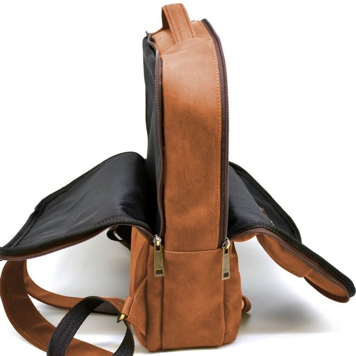 Чоловічий рюкзак шкіряної Tarwa RB-7280-3MD купити недорого в Ти Купи