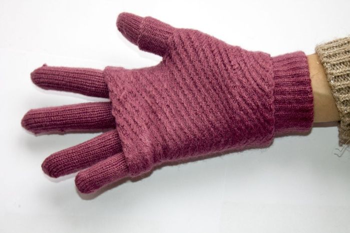 Вязаные розовые женские перчатки-митенки Shust Gloves купить недорого в Ты Купи