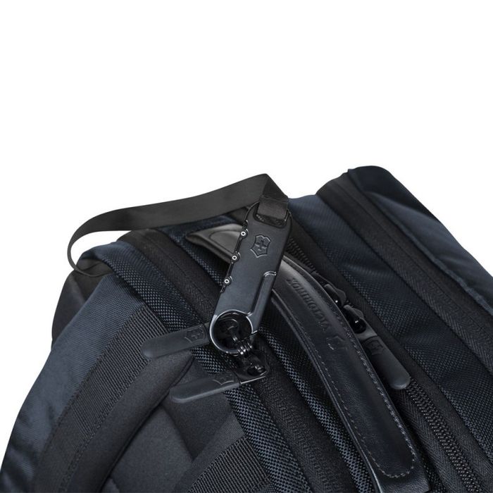 Рюкзак для ноутбукаVictorinox Travel ALTMONT Professional/Deep Lake Vt609793 купить недорого в Ты Купи