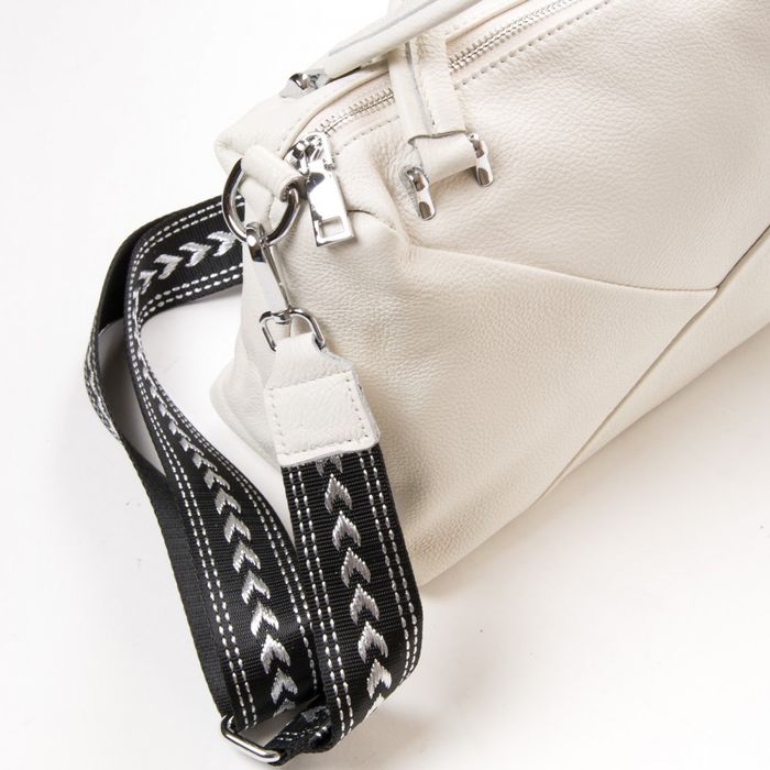 Жіноча шкіряна сумка класична ALEX RAI 01-12 24-83104-9 beige купити недорого в Ти Купи