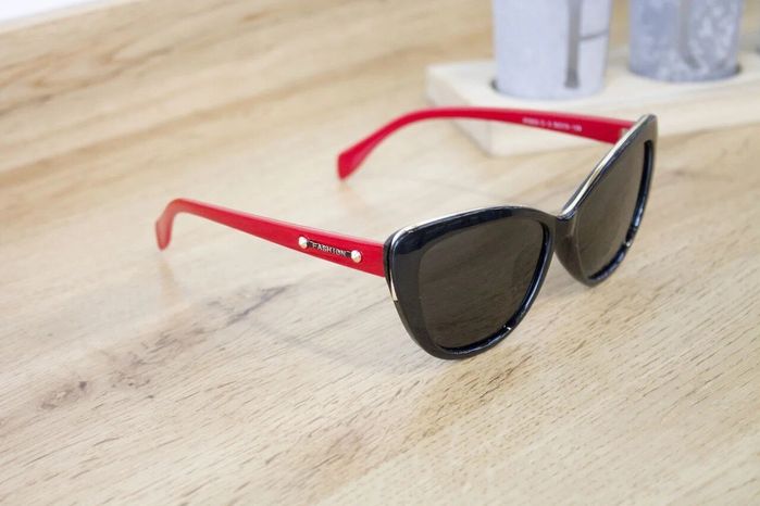 Жіночі сонцезахисні окуляри Polarized p0953-3 купити недорого в Ти Купи