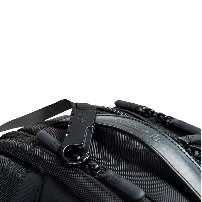 Рюкзак для ноутбукаVictorinox Travel ALTMONT Professional/Deep Lake Vt609792 купить недорого в Ты Купи