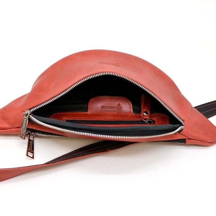 Шкіряна жіноча червона сумка на пояс TARWA rr-3035-4lx купити недорого в Ти Купи